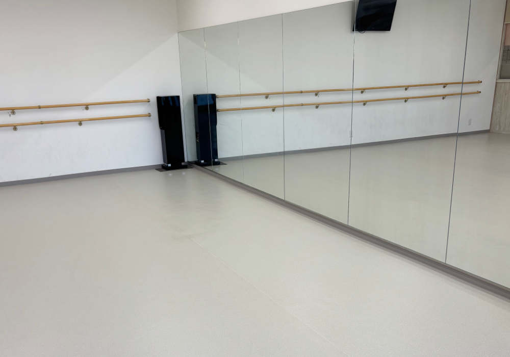 ダンススタジオ